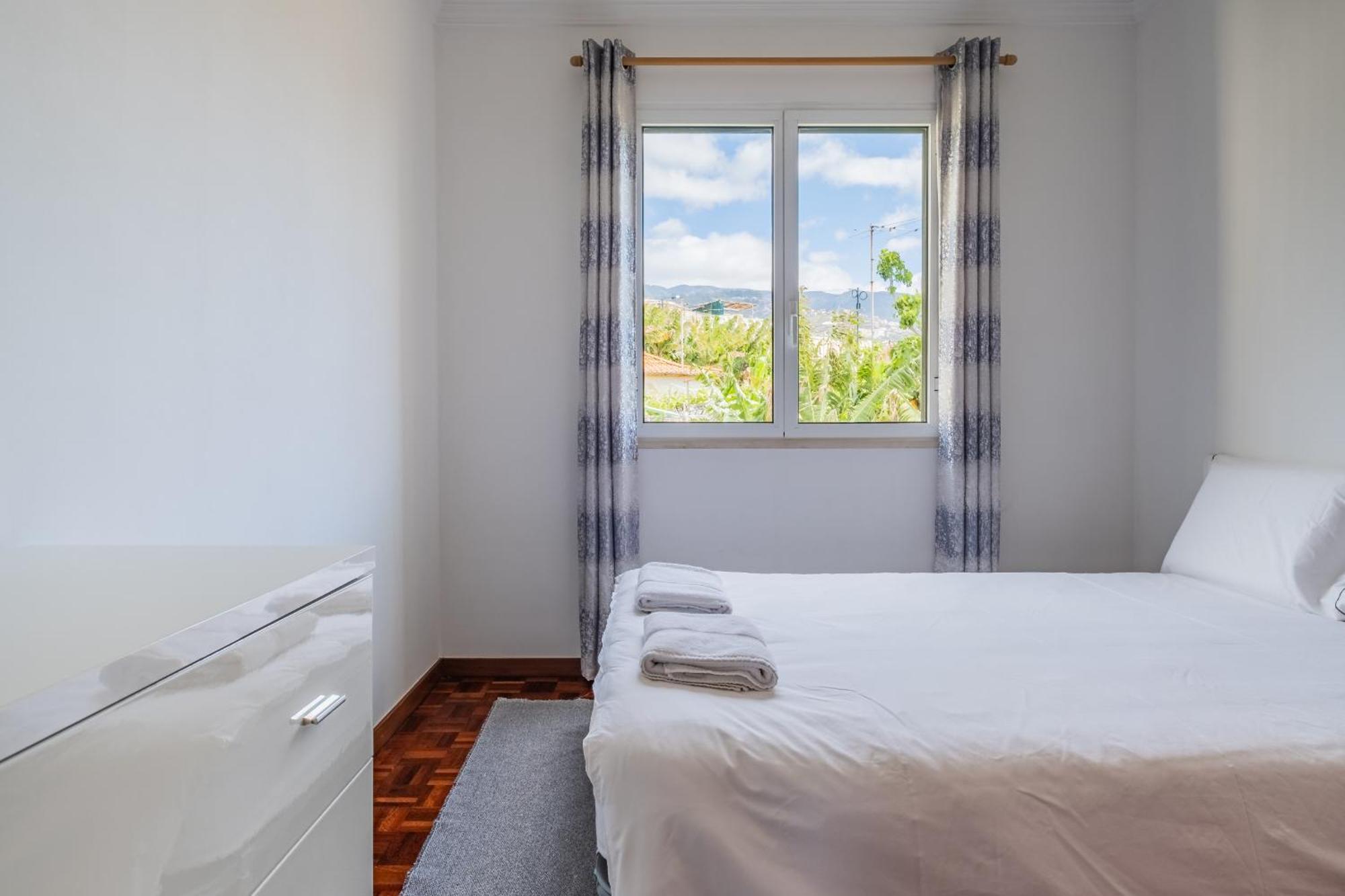 Ferienwohnung Sea View - By Wehost Câmara de Lobos Exterior foto